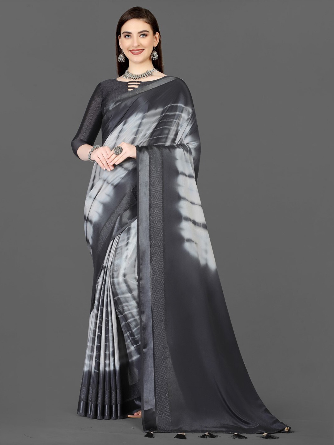

ZEEPKART Tie and Dye Saree, Black