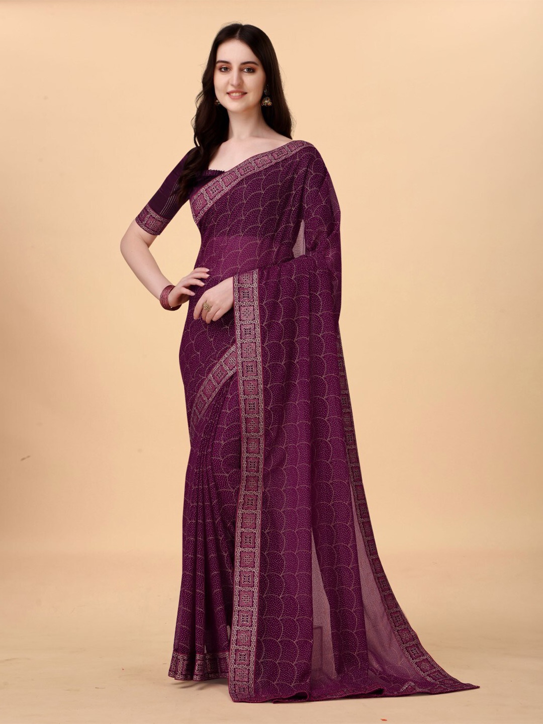 

ZEEPKART Geometric Printed Zari Saree, Burgundy