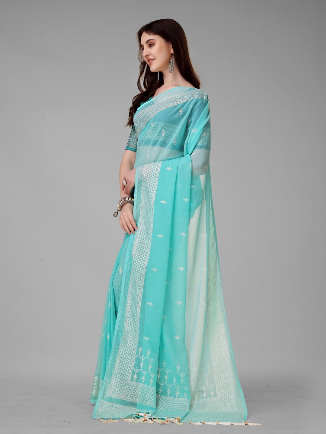 

ZEEPKART Floral Printed Woven Design Saree, Blue