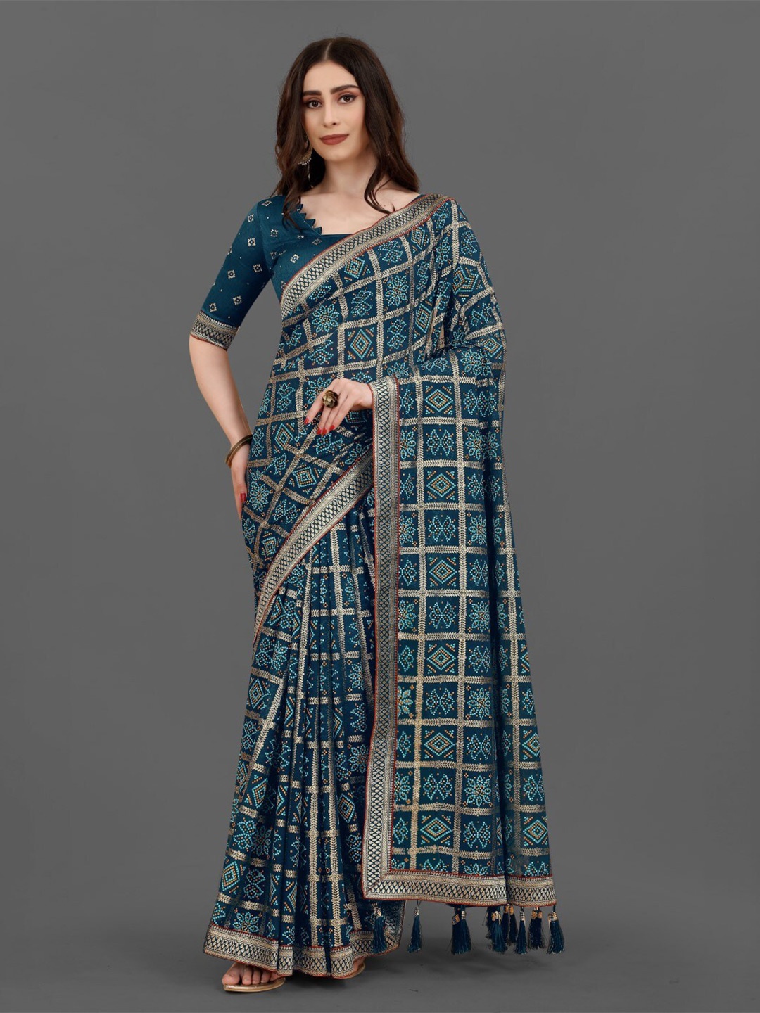 

ZEEPKART Woven Design Geometric Saree, Navy blue