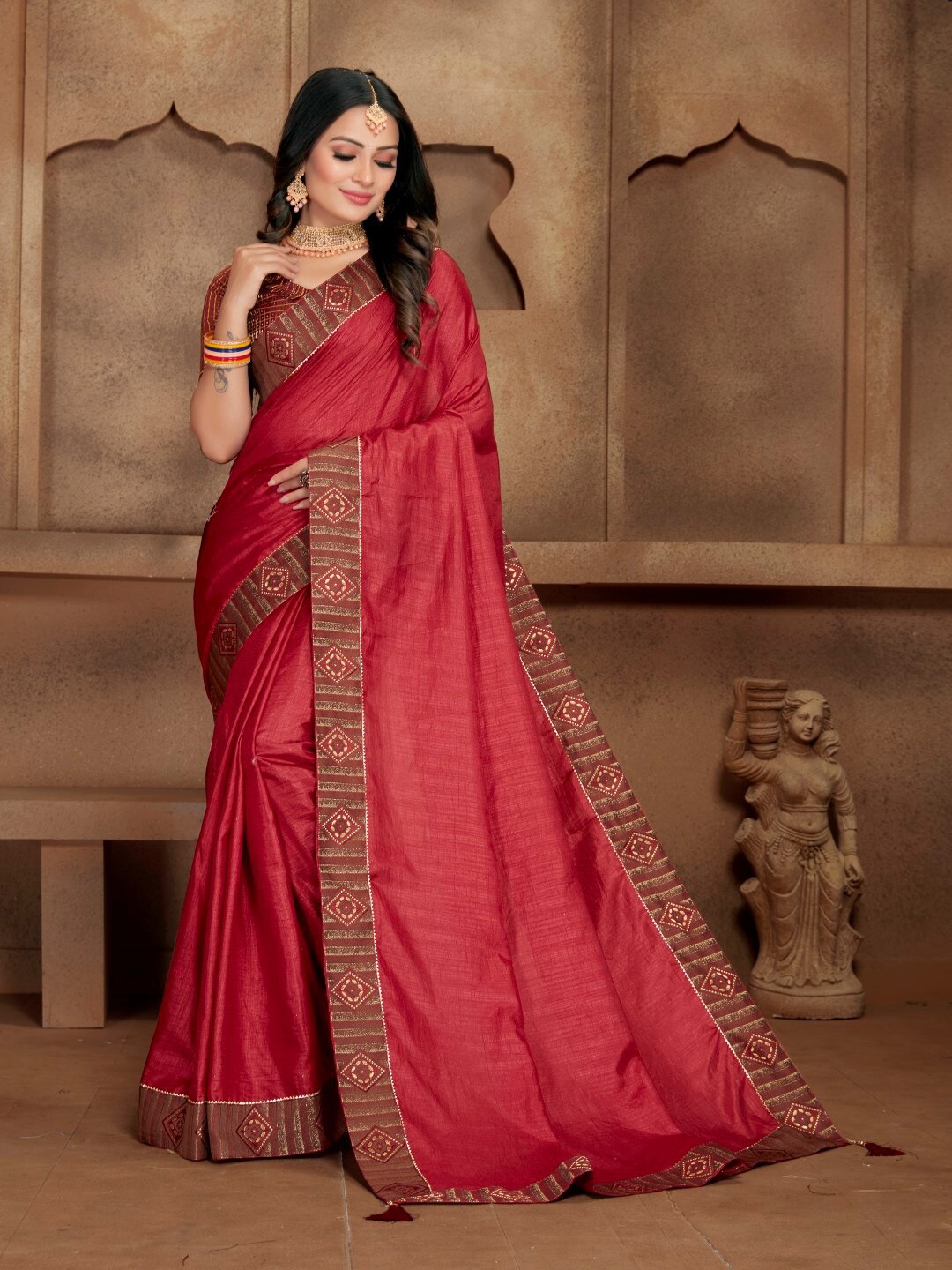 

ZEEPKART Woven Design Border Saree, Red