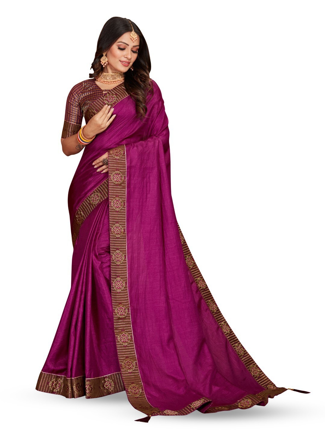 

ZEEPKART Woven Design Zari Border Saree, Magenta