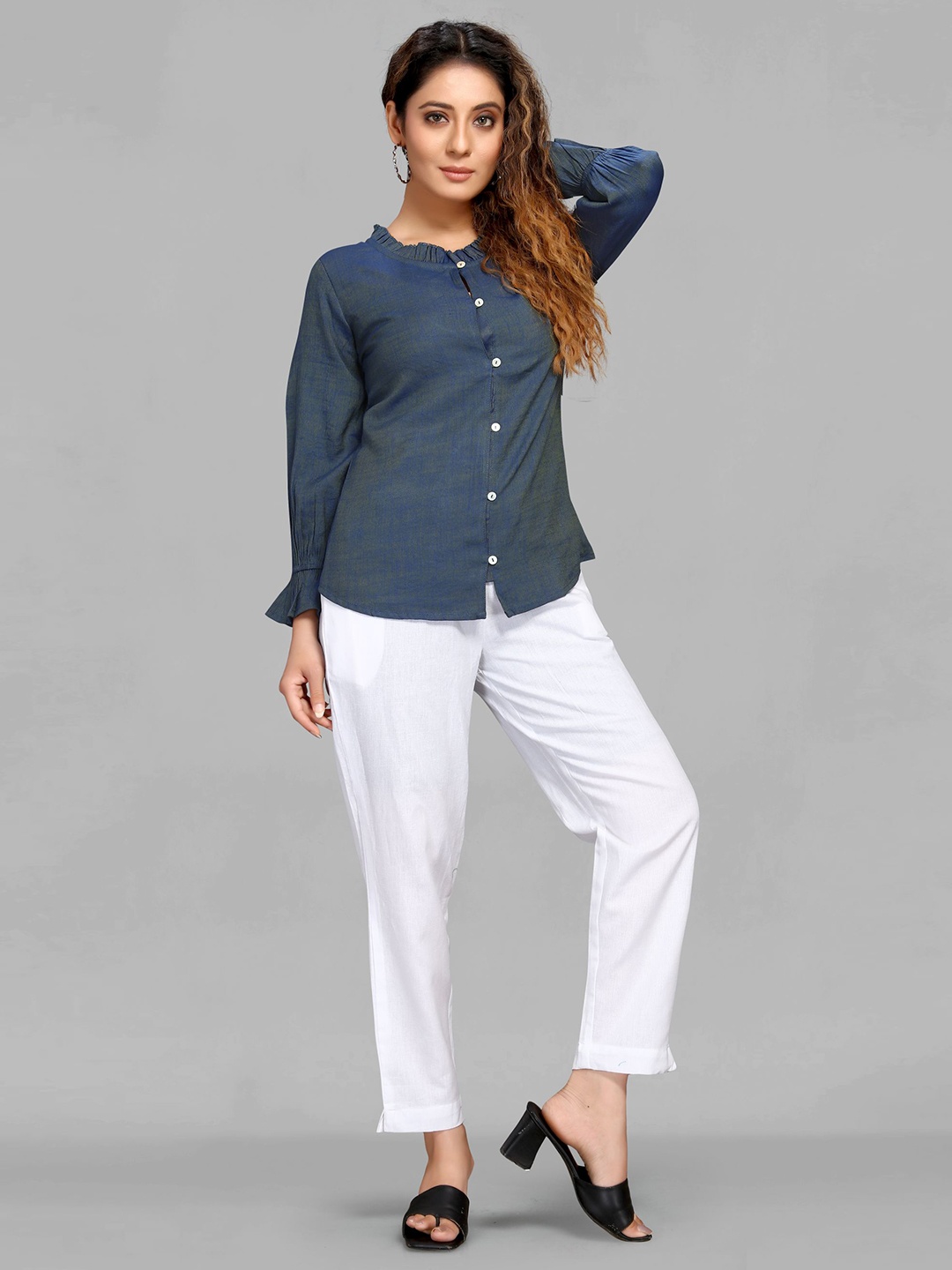 

MAIYEE Ruffled Bell Sleeves Shirt Style Top, Grey