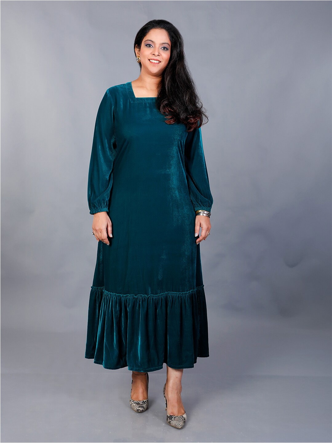 

FABNEST Teal Velvet Dress