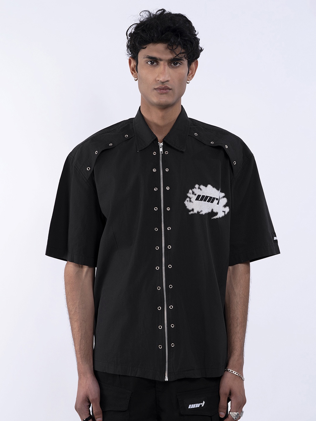 

UNRL Printed Pure Cotton Rivets Detail Oversized Shirt, Black