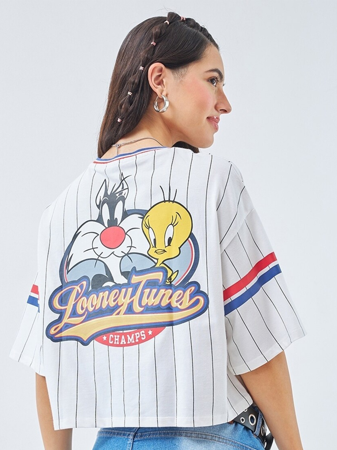 

Bewakoof Looney Tunes Printed Crop Boxy Cotton Top, White