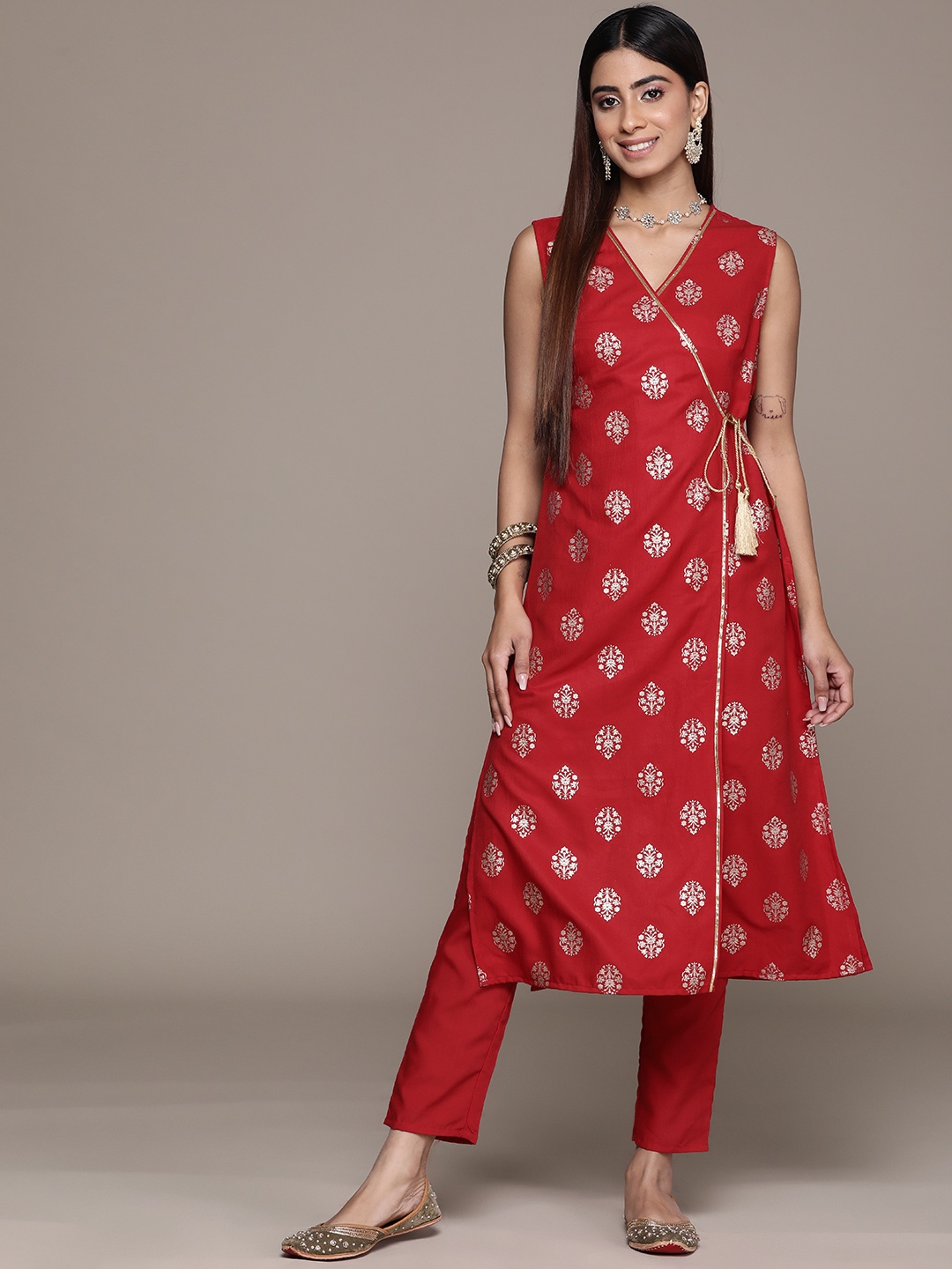 

ZIYAA Women Floral Printed Angrakha Kurta with Trousers, Red