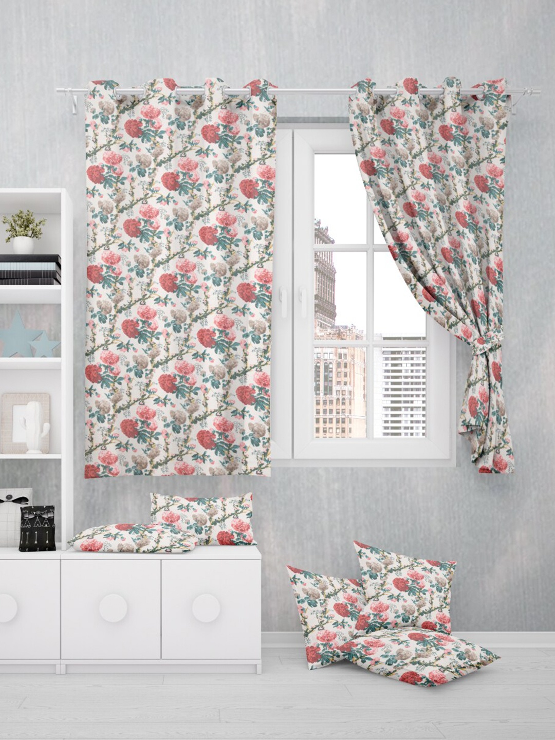 

EasyGoods Red & Green Floral Black Out Window Curtain