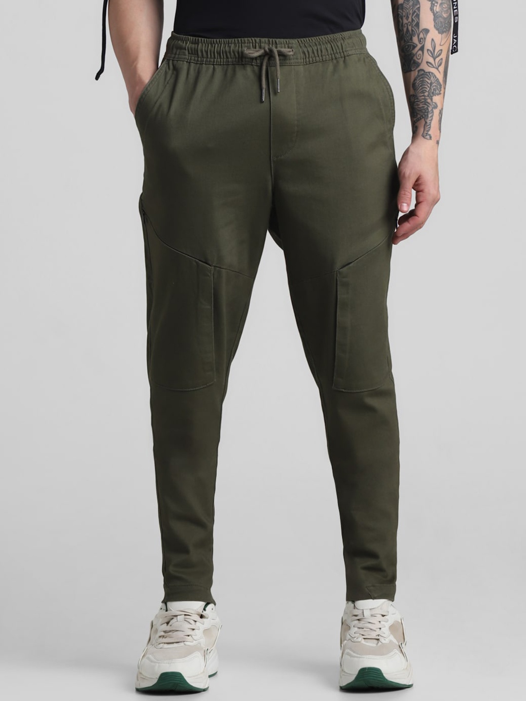 

Jack & Jones Men Slim Fit Mid-Rise Trouser, Green