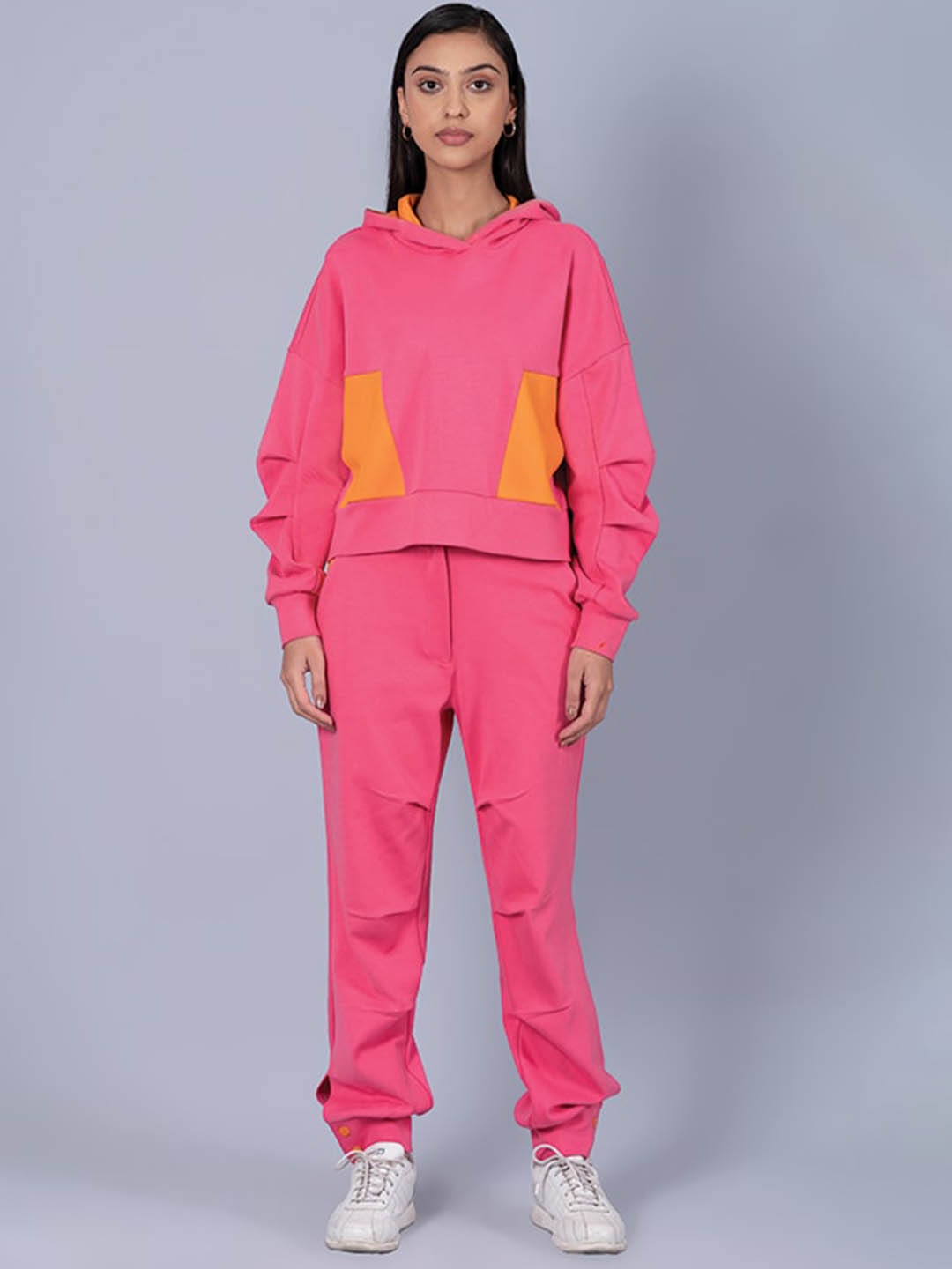 

Muvazo Hooded Sweatshirt & Joggers, Pink