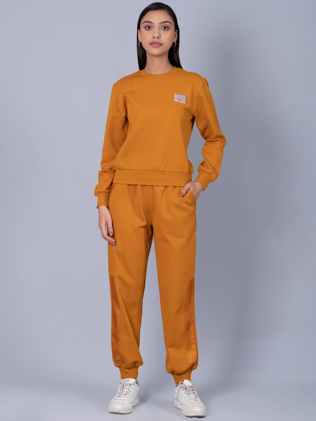 

Muvazo Round Neck Sweatshirt With Joggers, Mustard