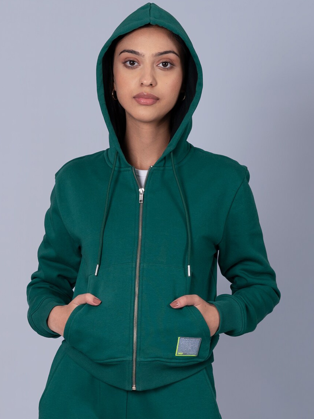 

Muvazo Hooded Sweatshirt & Mid-Rise Jogger, Green