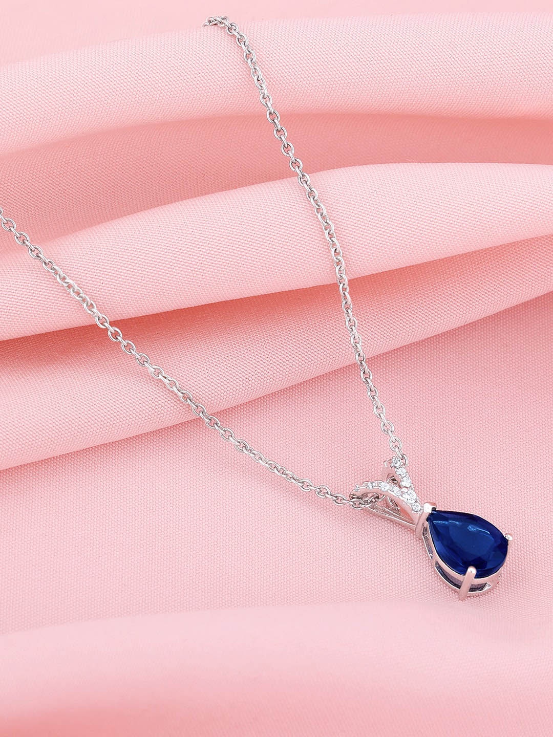 

GIVA 925 Silver Midnight Blue Pendant with Link Chain