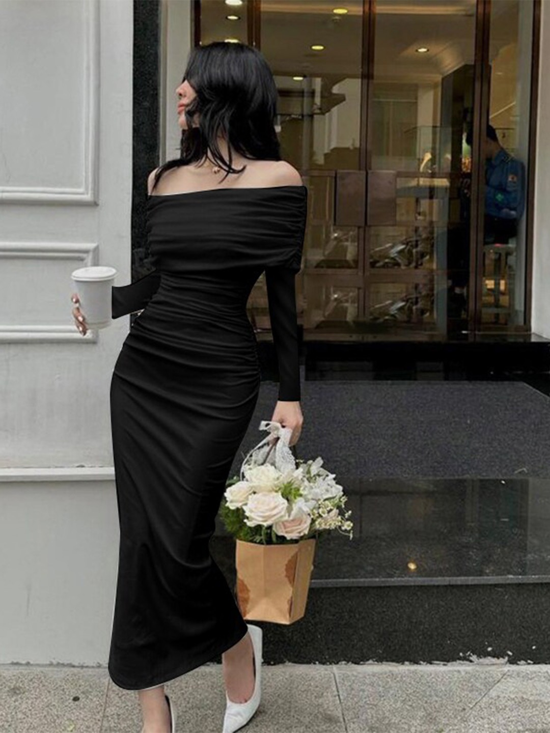 

StyleCast Black Off Shoulder Maxi Dress