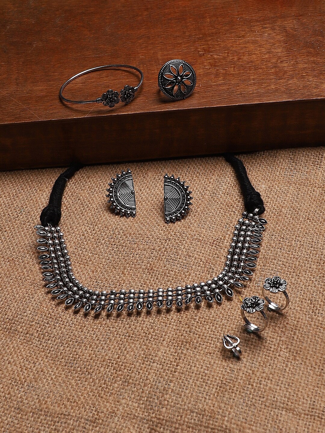 

Sangria Silver-Plated Oxidised Jewellery Set