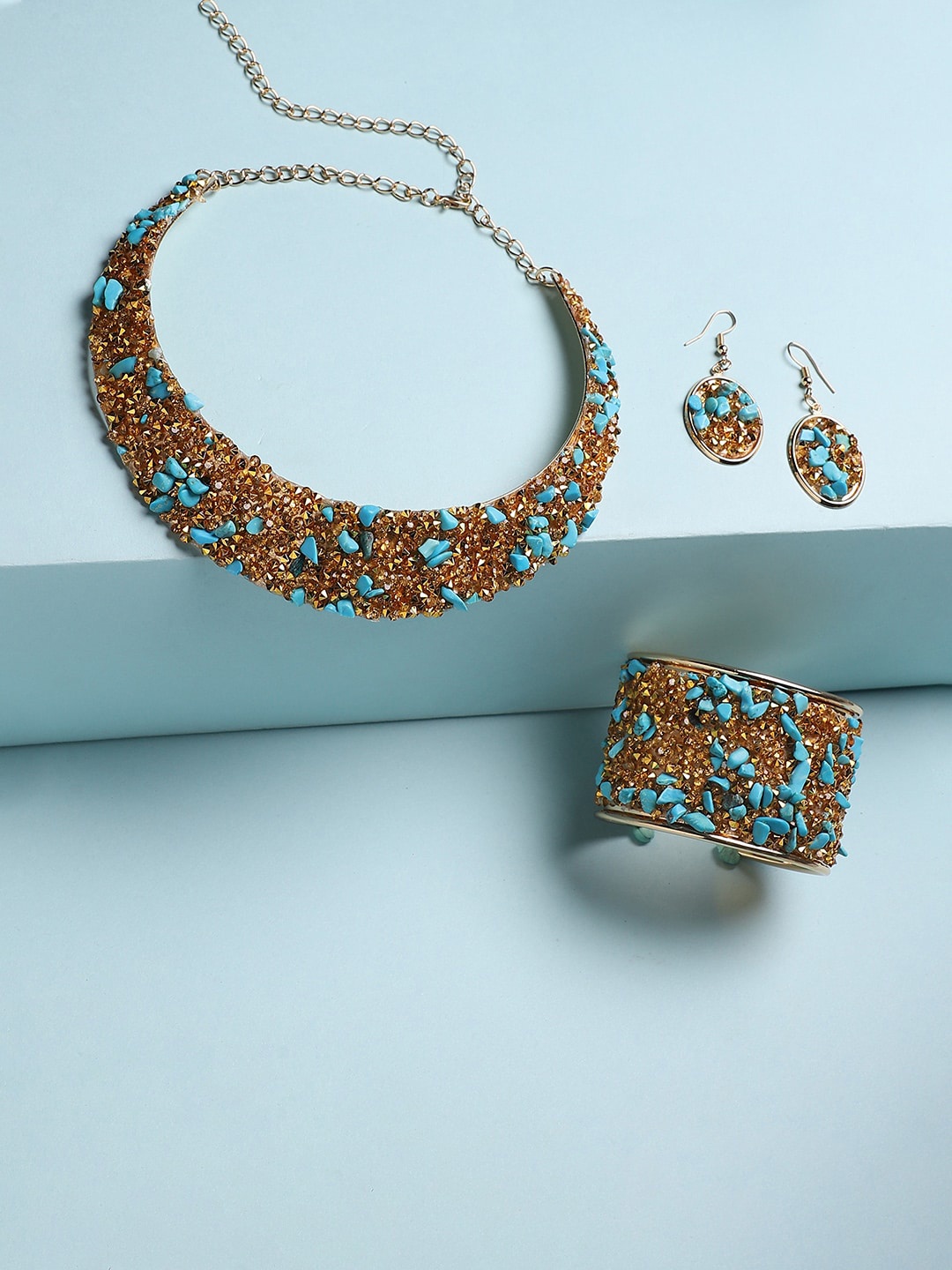 

Sangria Gold-Plated Stone-Studded Jewellery Set