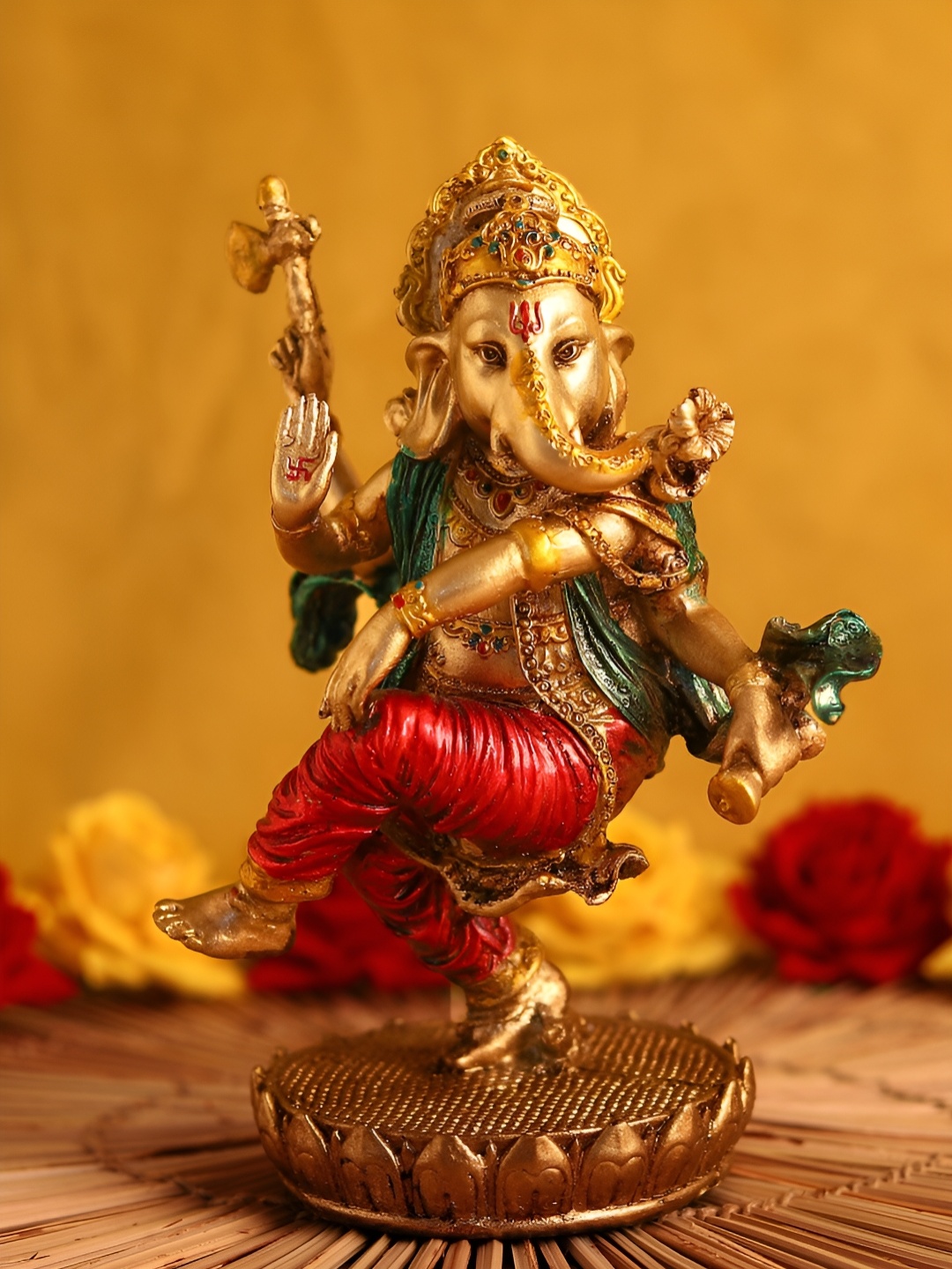 

Chokhi Dhani Kalagram Gold Toned Red Lord Ganesha Idol Sculpture