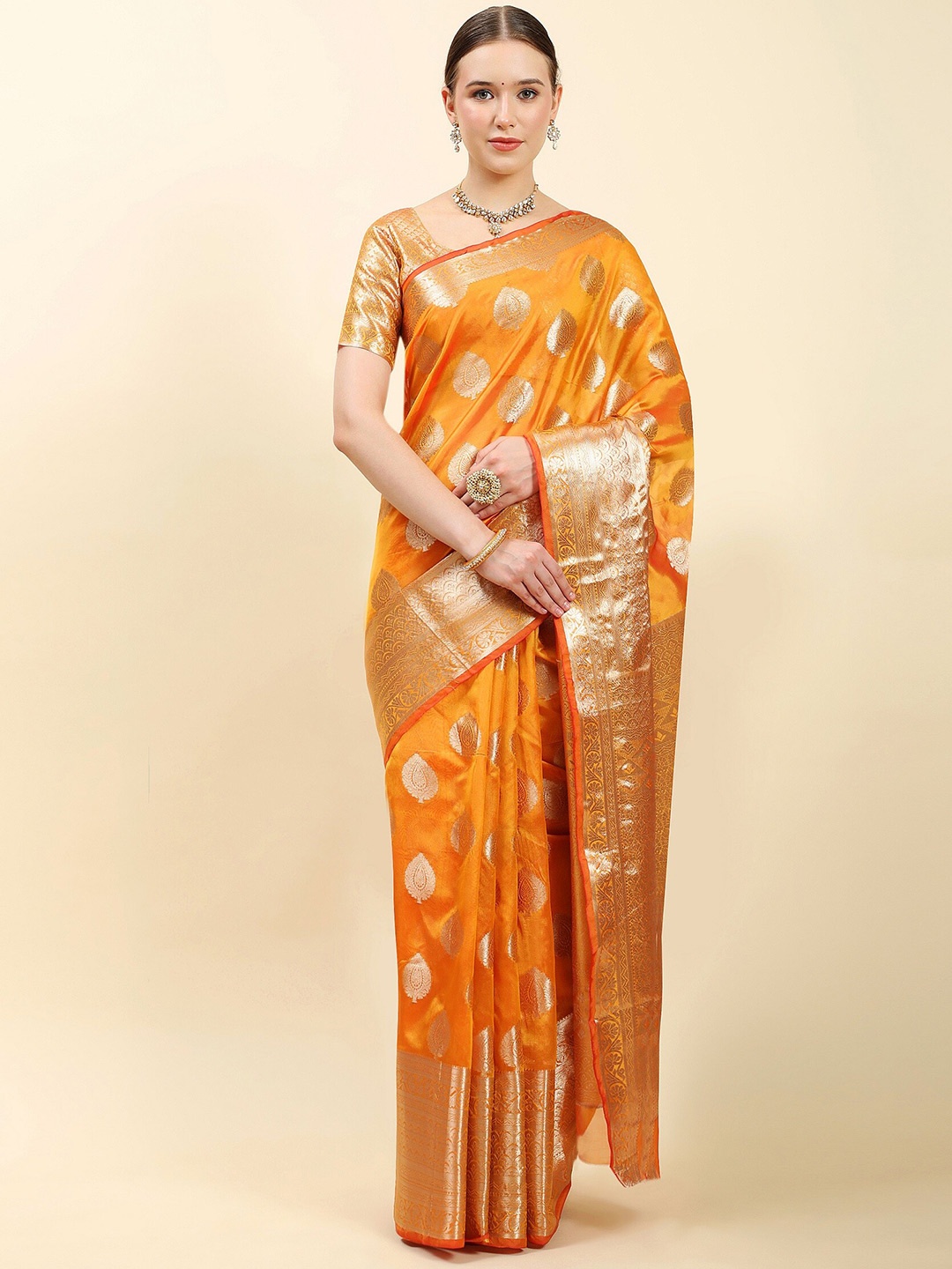 

NOISE Woven Design Zari Organza Heavy Work Banarasi Saree, Yellow