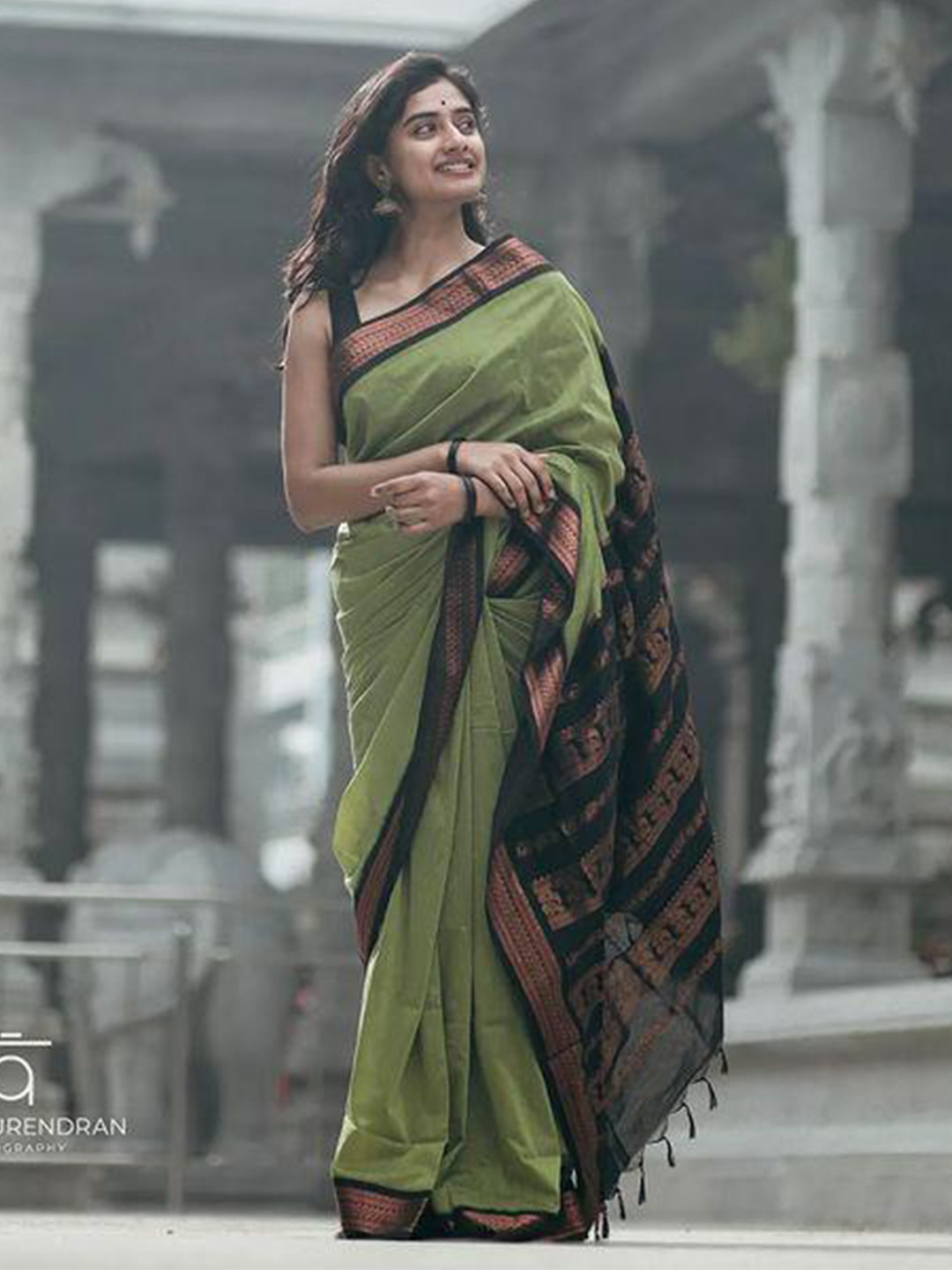 

AVANTIKA FASHION Zari Pure Silk Banarasi Saree, Green