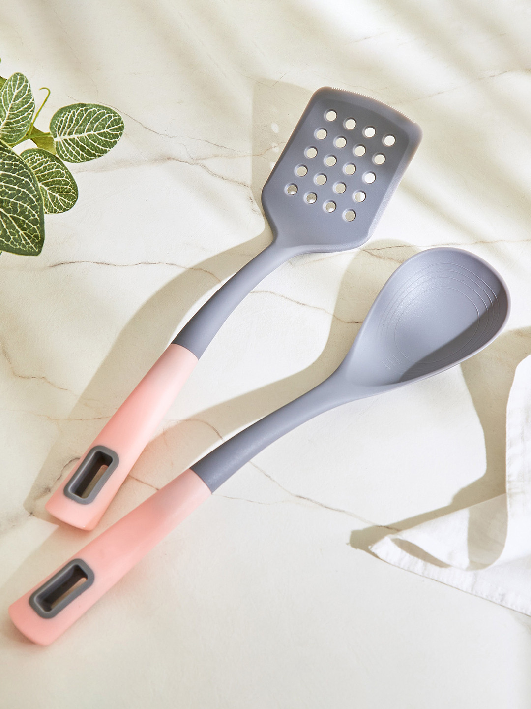 

Home Centre Pink & Grey Textured Nylon Spoon