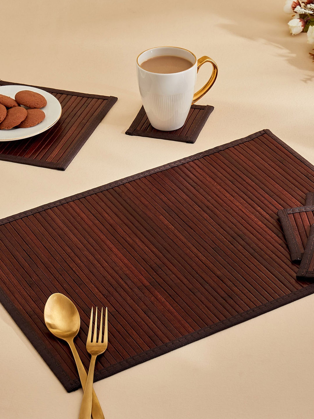 

Home Centre Habitat Candere Brown Textured Bamboo Table Placemat