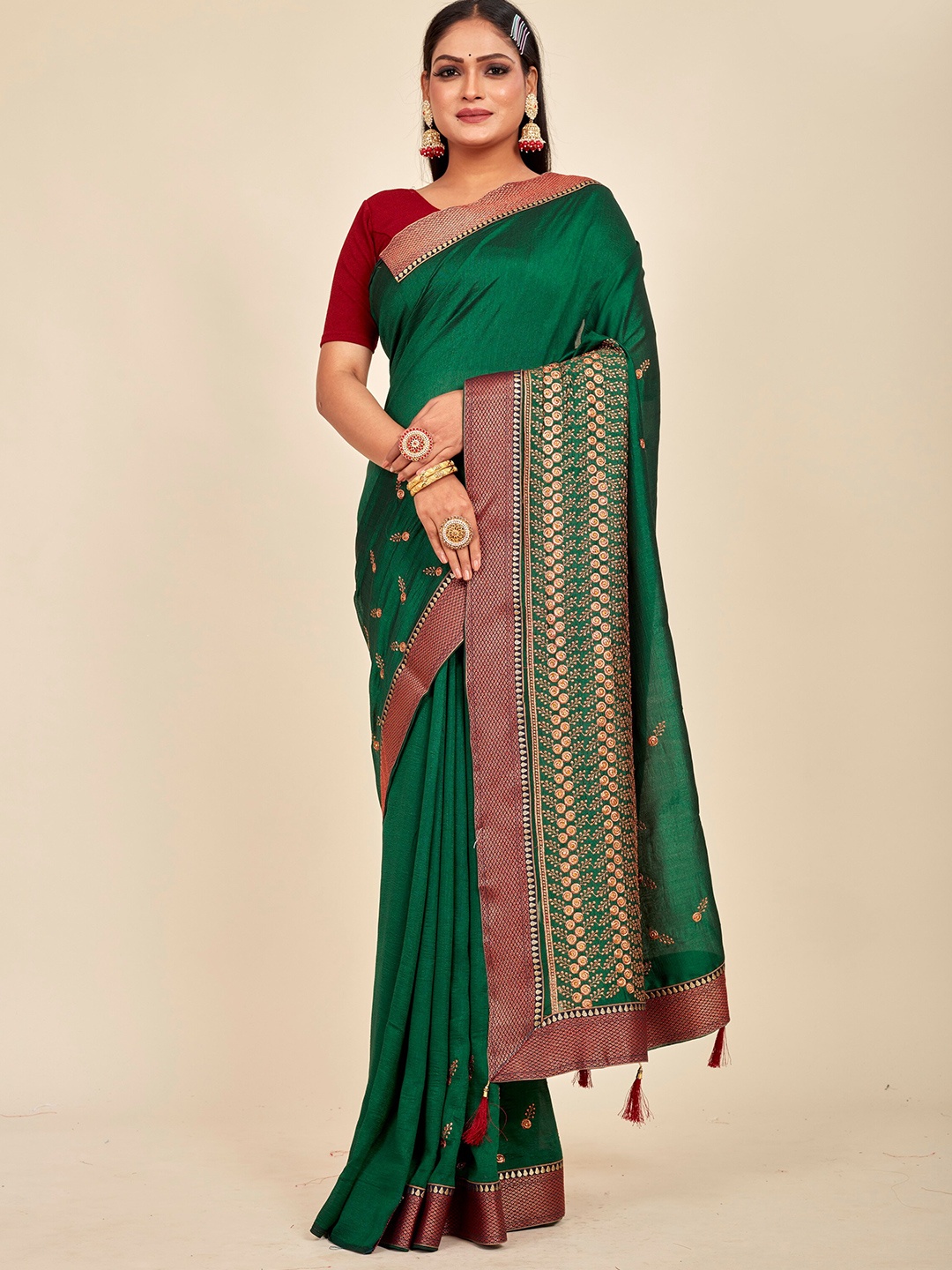 

MAHALASA Embellished Embroidered Art Silk Saree, Green