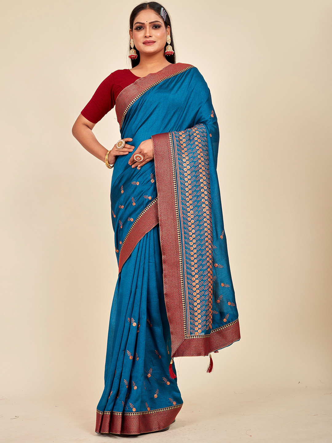 

MAHALASA Embellished Embroidered Art Silk Saree, Teal