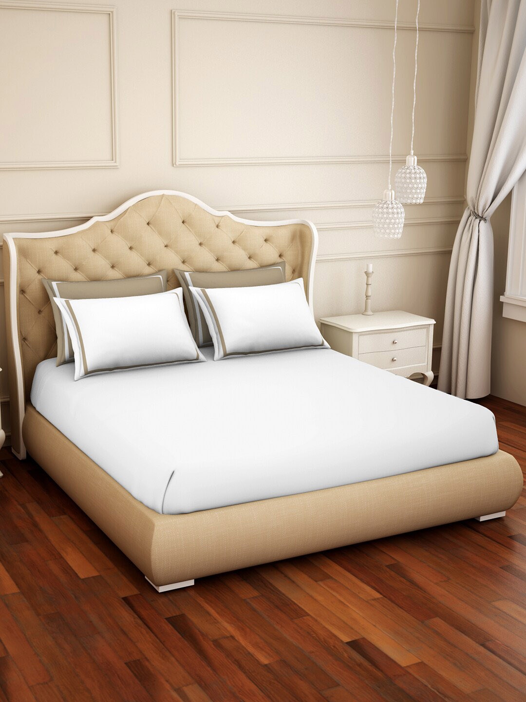 

SPACES Hygro Hygro White Pure Cotton 350 TC King Bedsheet with 4 Pillow Covers