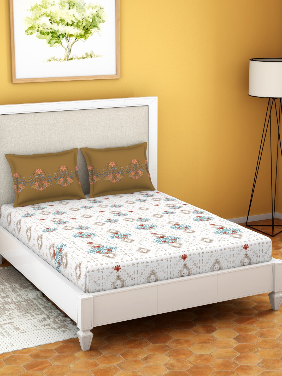 

SPACES Estaa White Floral Pure Cotton 144 TC King Bedsheet with Pillow Covers