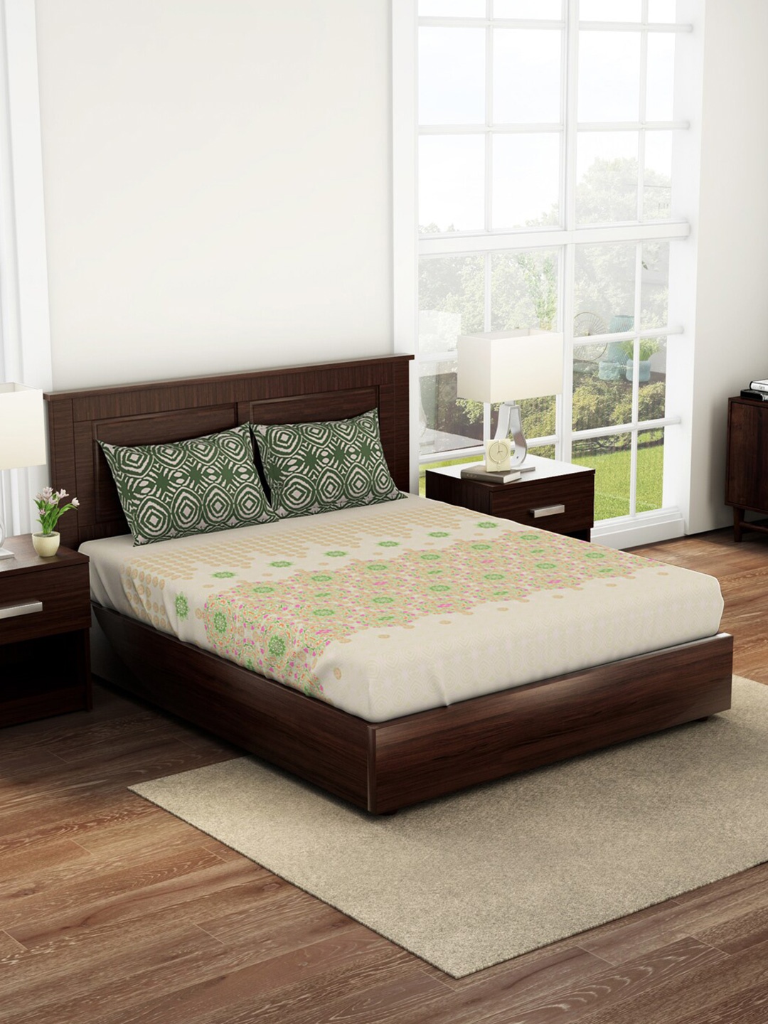 

SPACES Green Geometric 144 TC King Bedsheet with 2 Pillow Covers