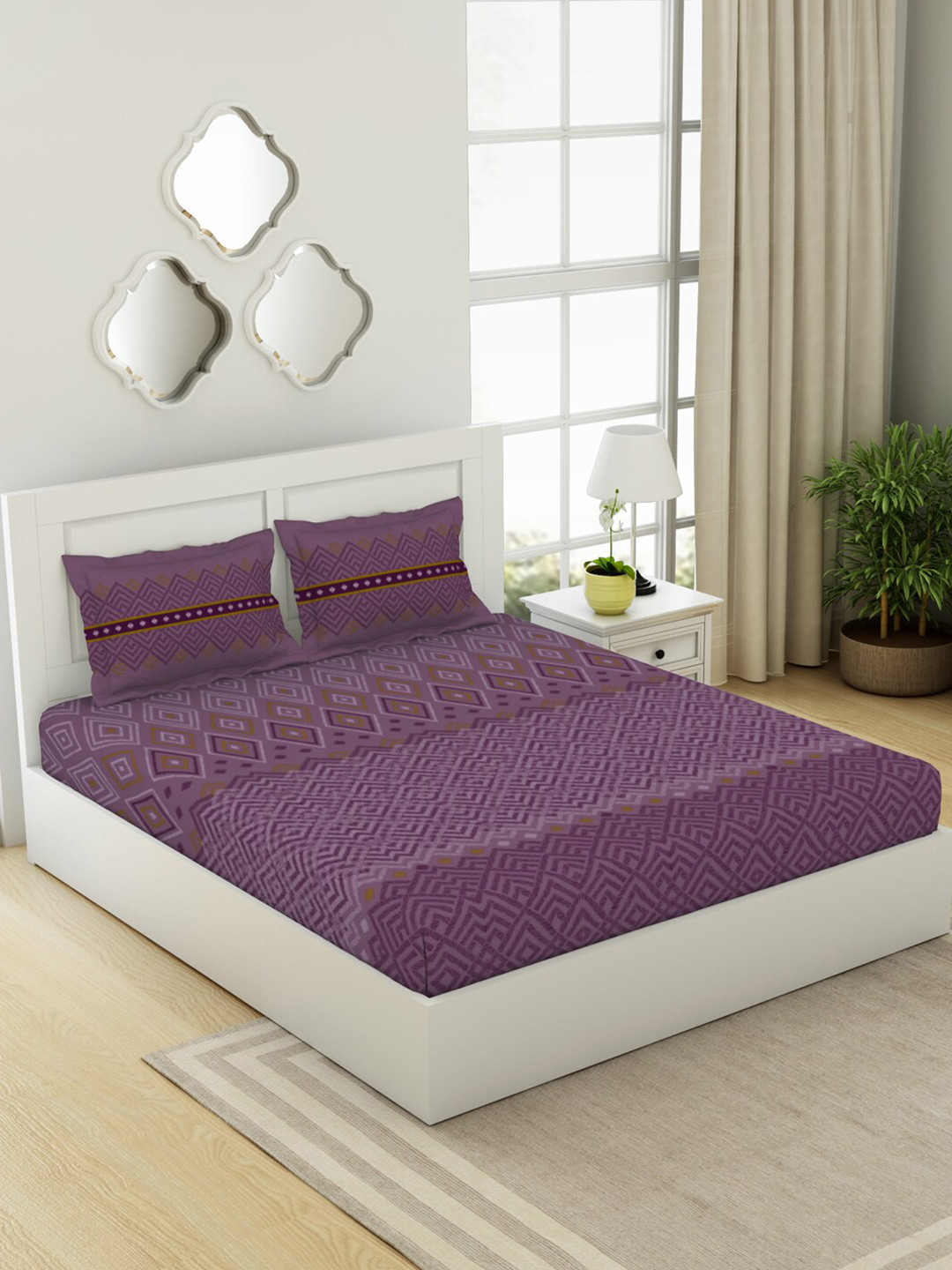 

SPACES Geospace Violet Geometric 144 TC Fitted King Bedsheet with 2 Pillow Covers