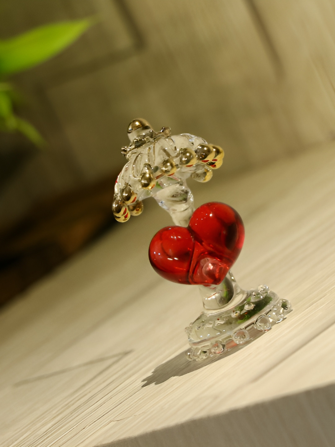 

Afast Red Heart Crystal Glass Showpiece, Gold