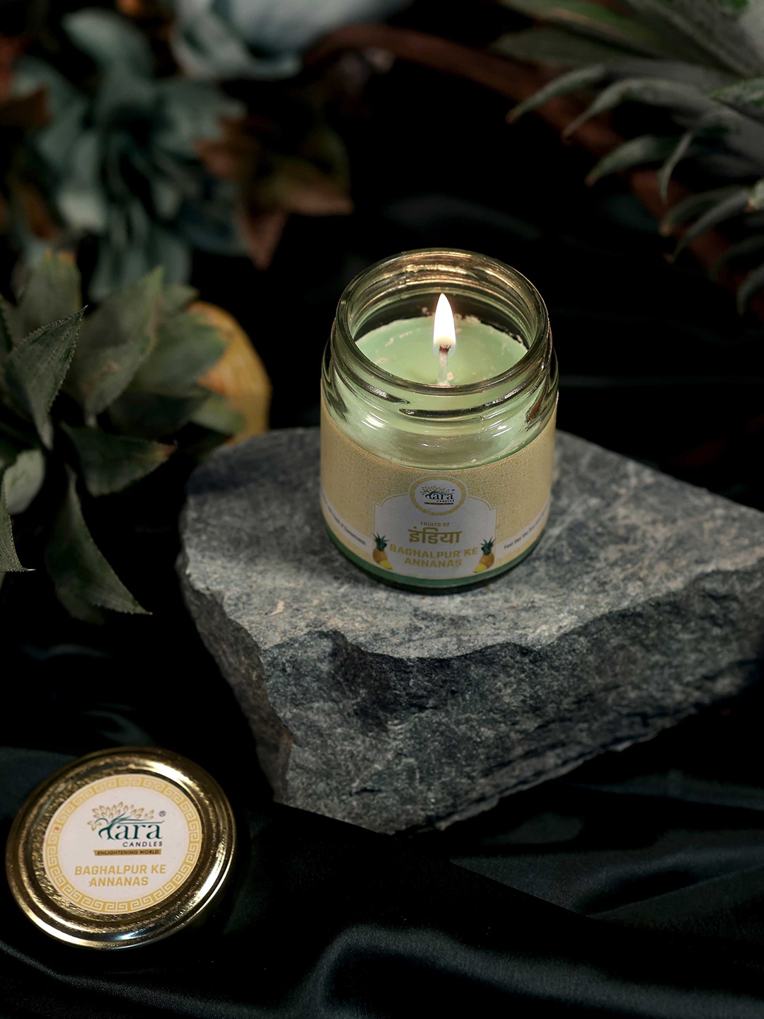 

Tara Enlightening World Baghlapur Ke Annanas Medium Container Screw Lid Candle, Off white