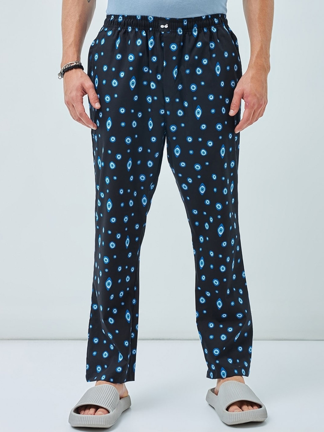 Bewakoof Men Navy Blue Conversational Printed Pure Cotton Lounge Pant