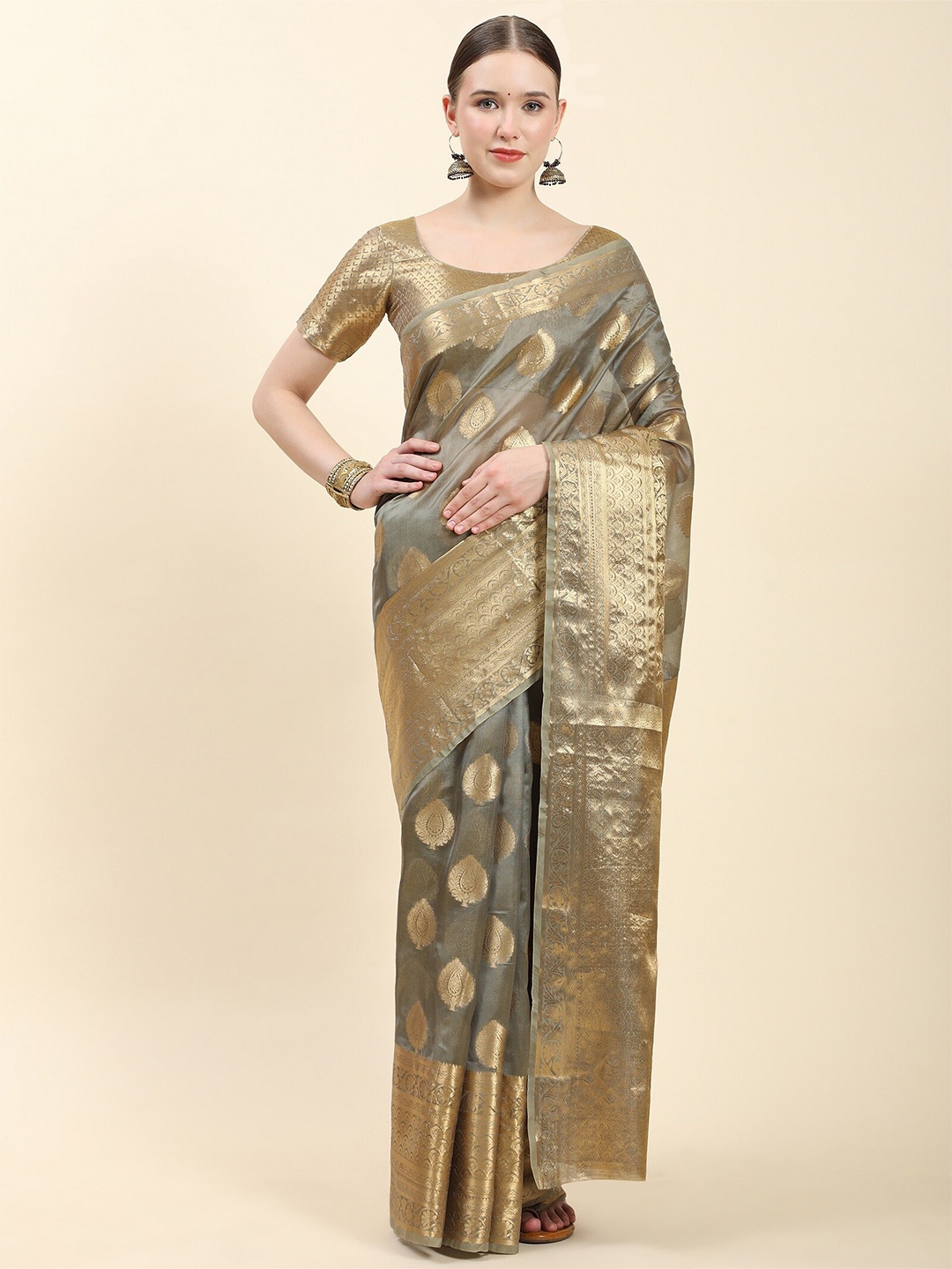 

NOISE Woven Design Zari Organza Heavy Work Banarasi Saree, Grey