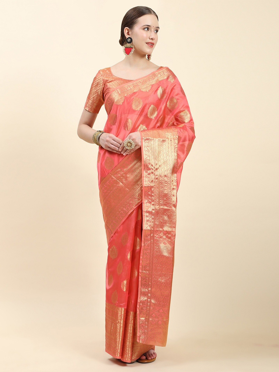 

NOISE Woven Design Zari Organza Heavy Work Banarasi Saree, Peach