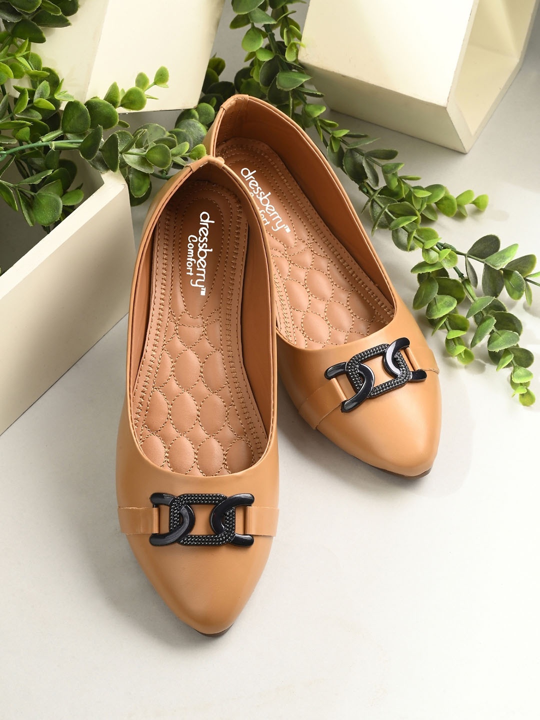

DressBerry Beige Embellished Pointed Toe Ballerinas