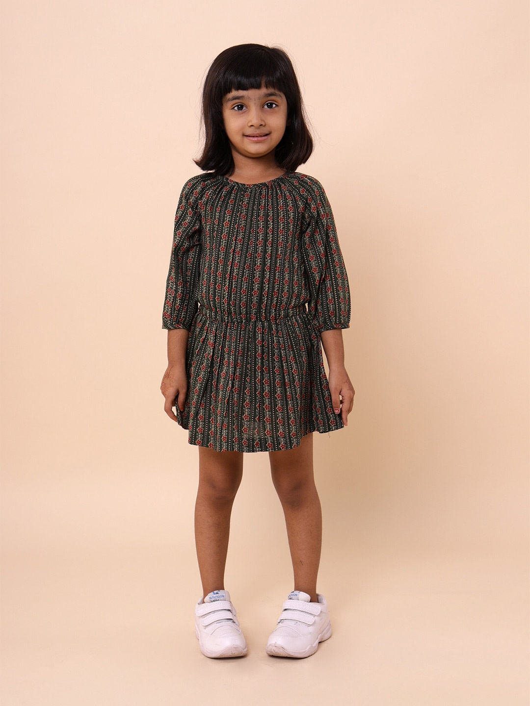 

Sangria Girls Ethnic Motifs Print Pure Cotton Puff Sleeve Blouson Dress, Black