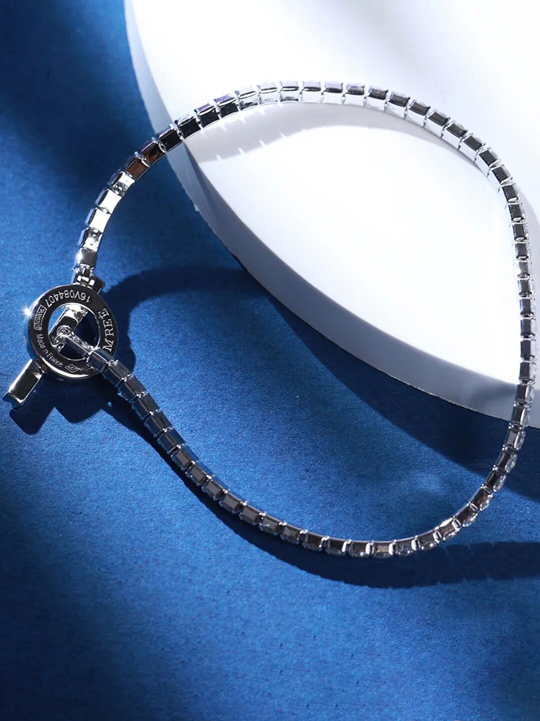 

Krelin White Silver-Plated Choker Necklace