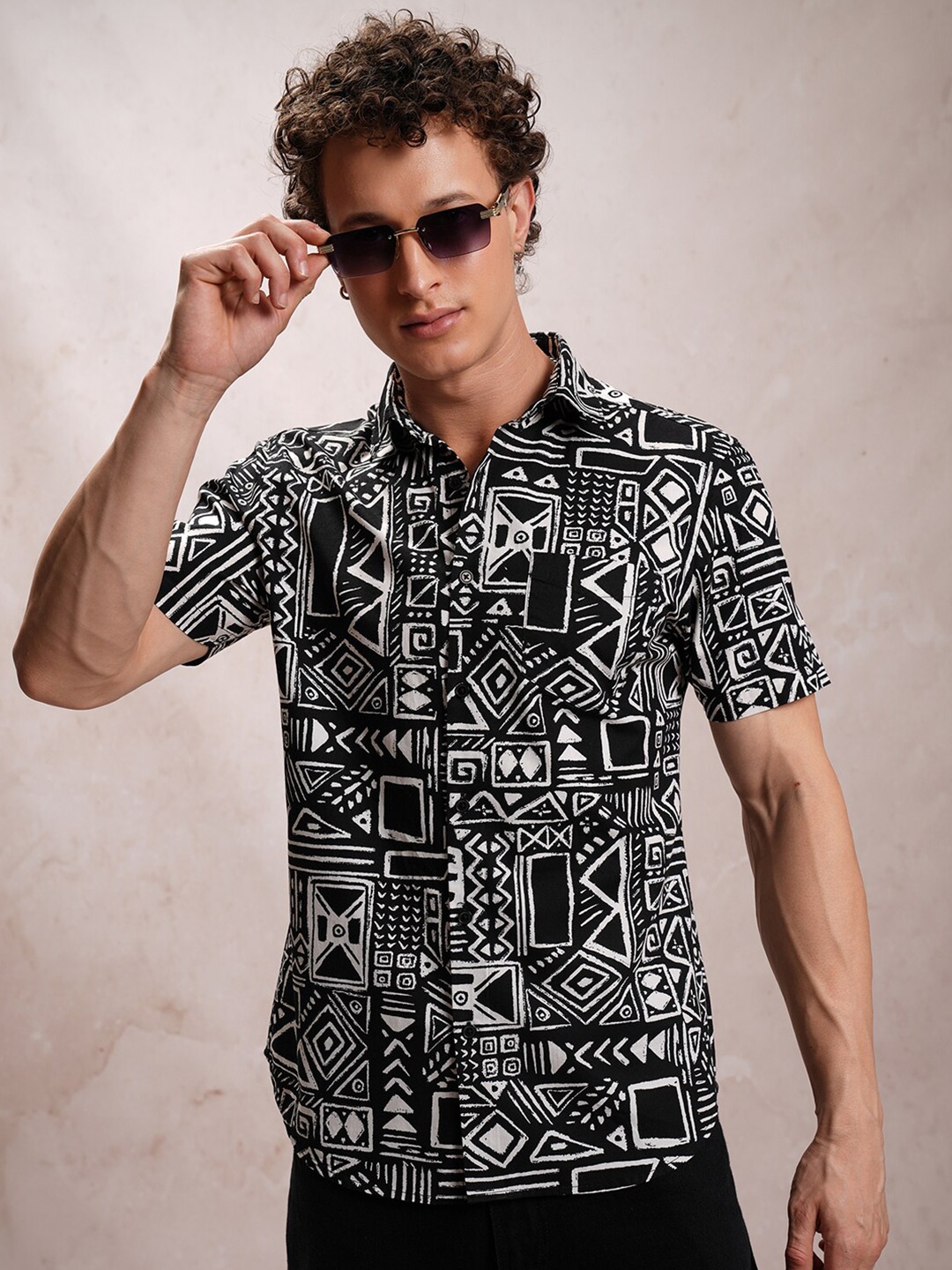 

HIGHLANDER Black Slim Fit Ethnic Motifs Printed Casual Cotton Shirt