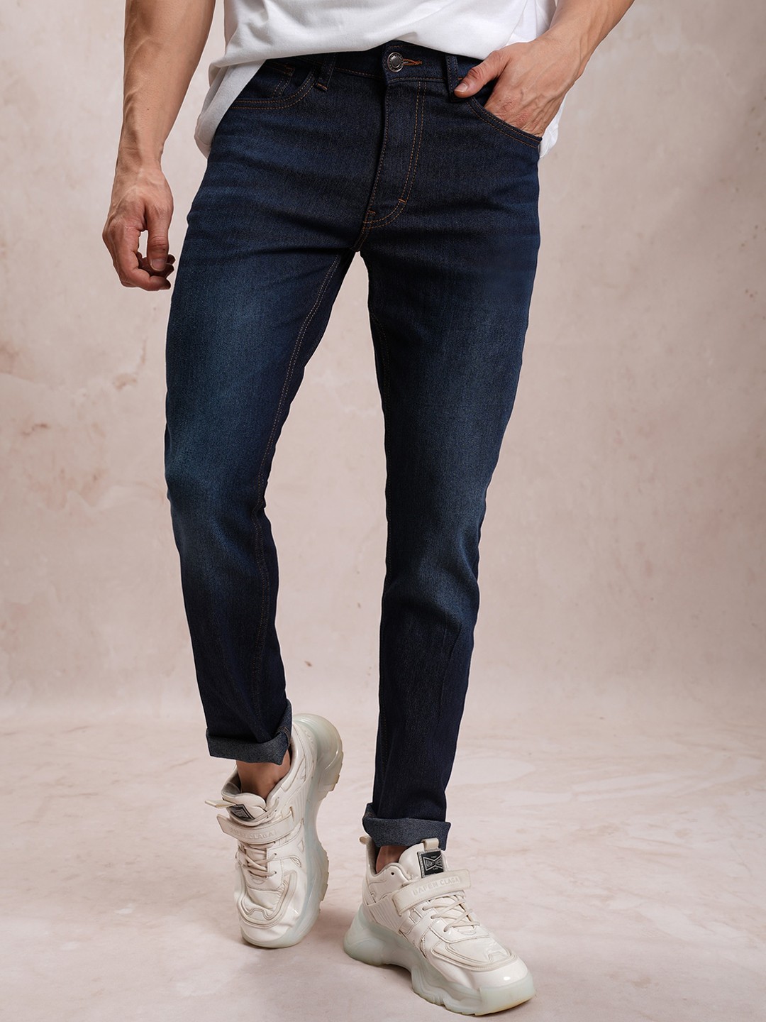 

HIGHLANDER Men Navy Blue Straight Fit Mid-Rise Dark Shade Clean Look Stretchable Jeans