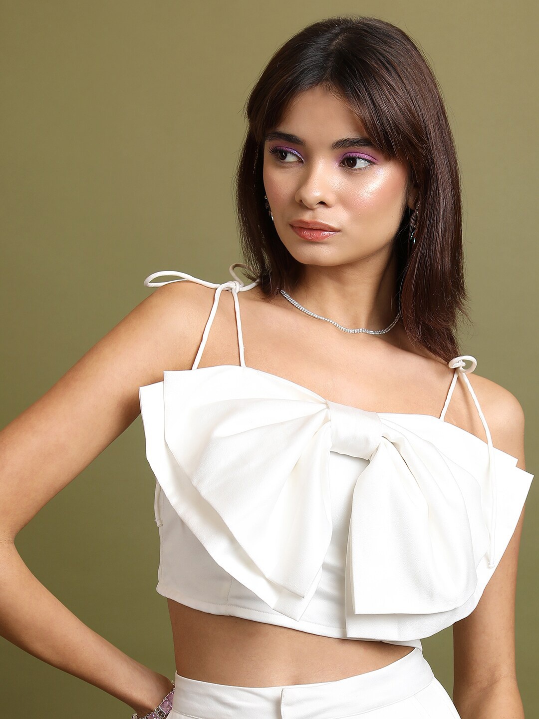 

Tokyo Talkies Cream-Coloured Shoulder Straps Bow Satin Bralette Crop Top