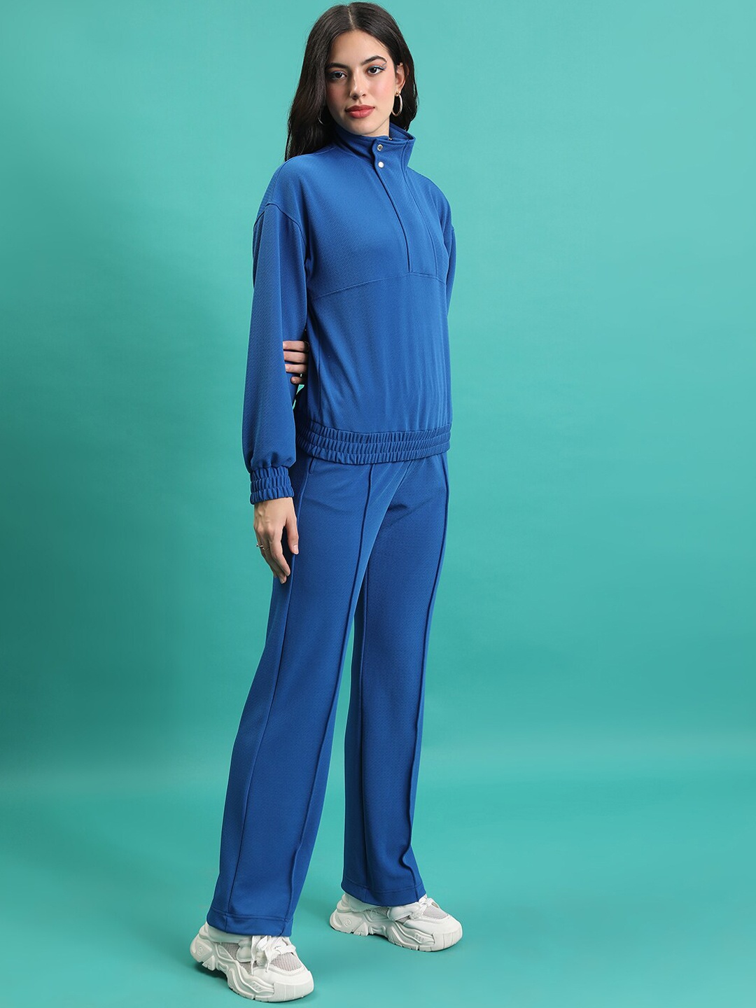 

Tokyo Talkies Blue Polo Collar Sweatshirt & Mid-Rise Trouser