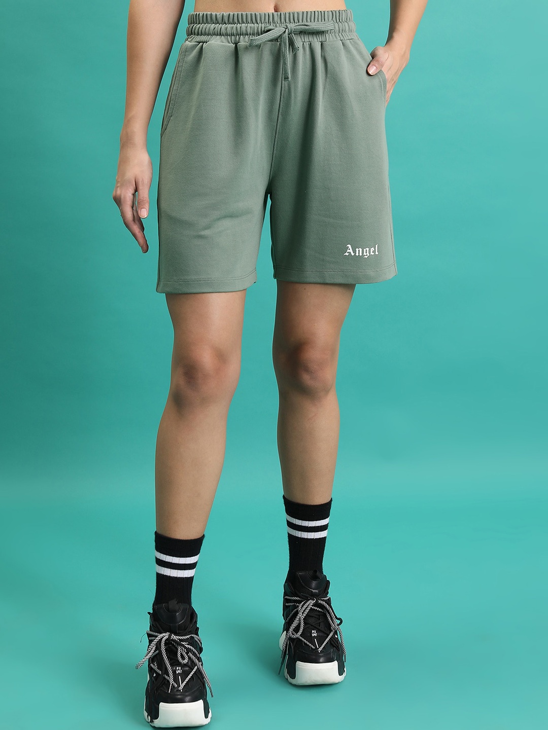 

Tokyo Talkies Women Green Mid Rise Loose Fit Shorts