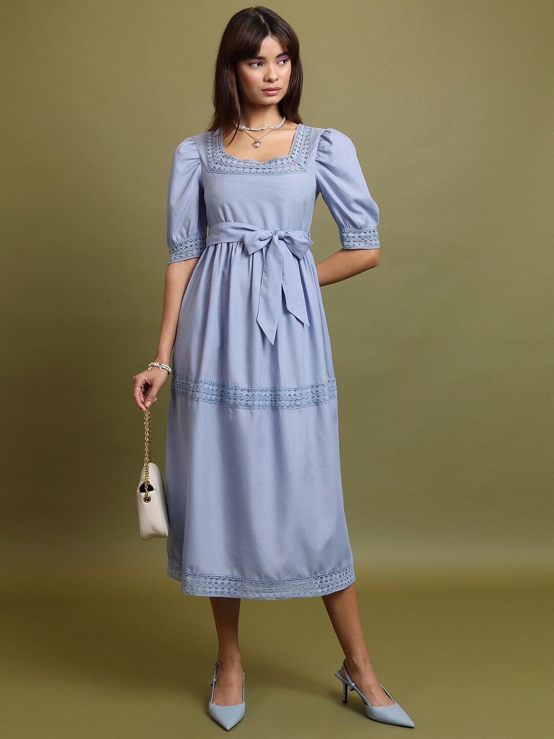 

Tokyo Talkies Blue Square Neck Puff Sleeve Tie Up Lace Inserts A-Line Dress, Green