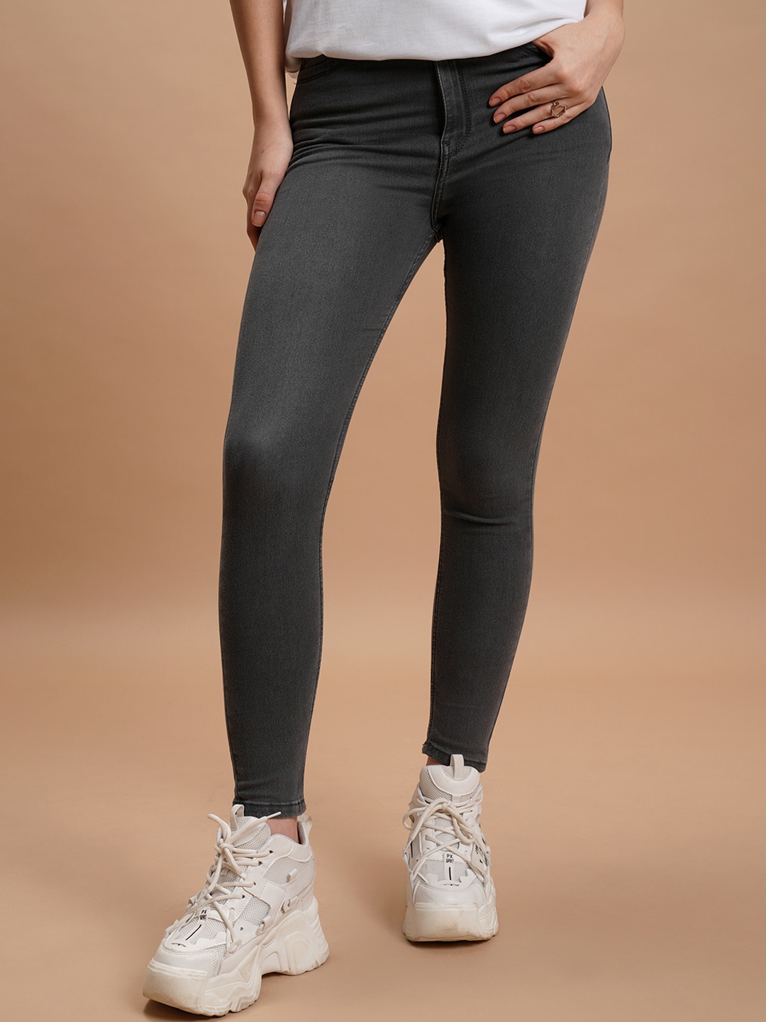

Basics By Tokyo Talkies Women Grey Skinny Fit Clean Look Stretchable Jeans
