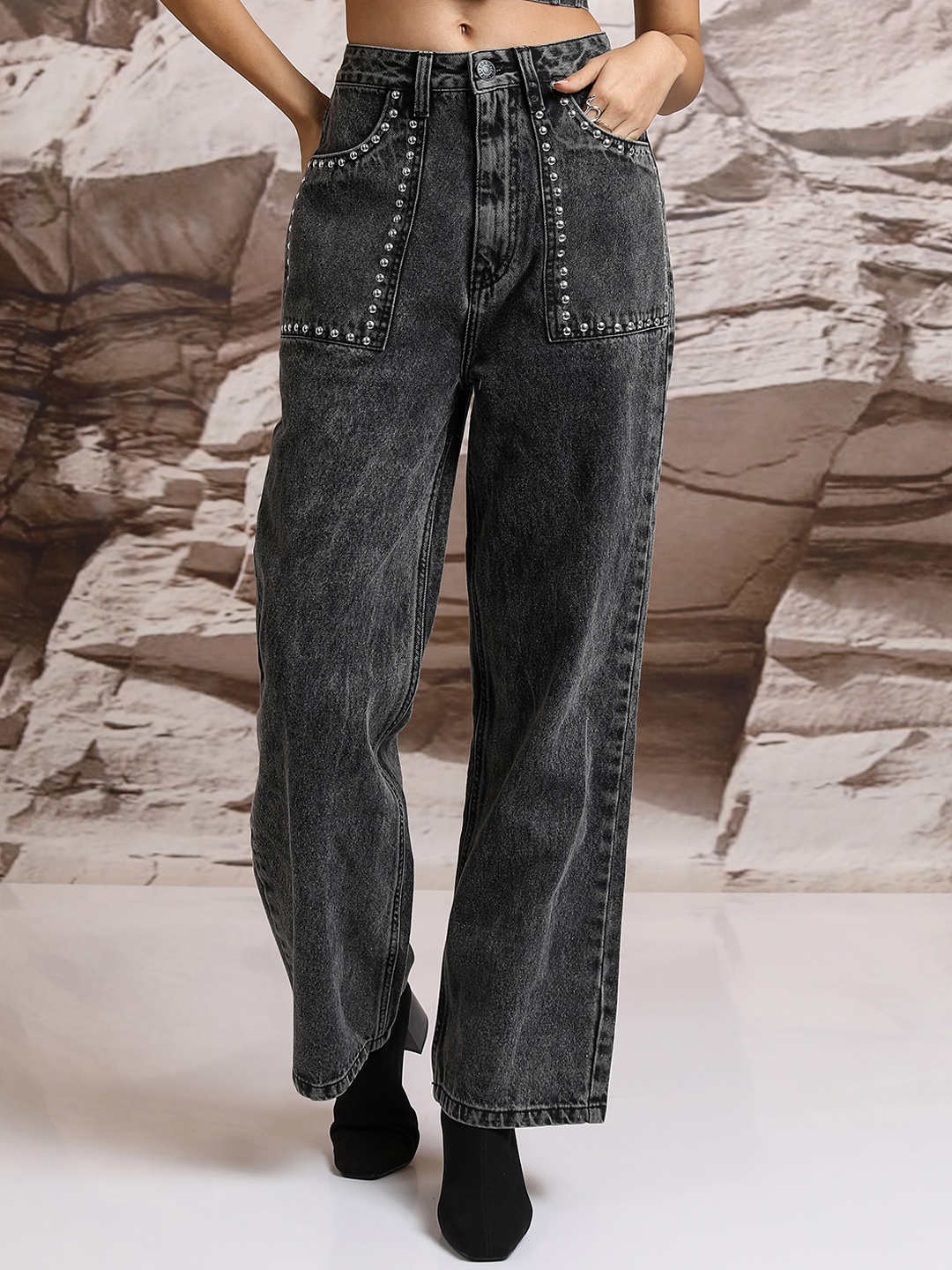 

Tokyo Talkies Women Grey Straight Fit Light Fade Clean Look Stretchable Jeans