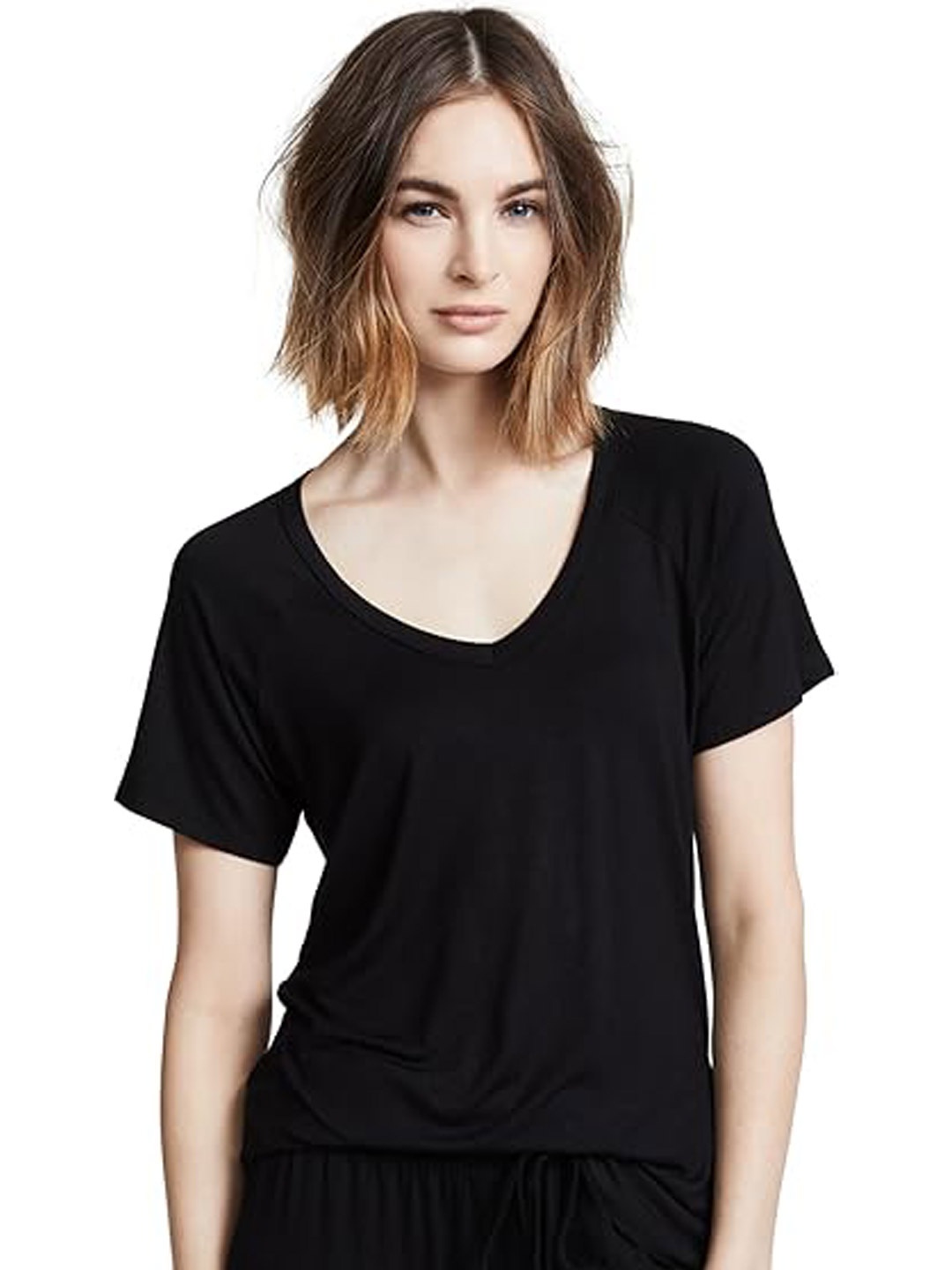 

COLOR CAPITAL Pack of 3 Relaxed Fit V-Neck T-shirts, Black