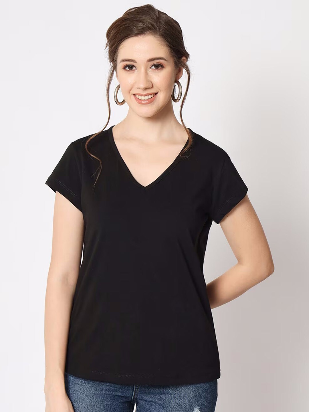 

COLOR CAPITAL Pack of 3 V-Neck Top, Multi