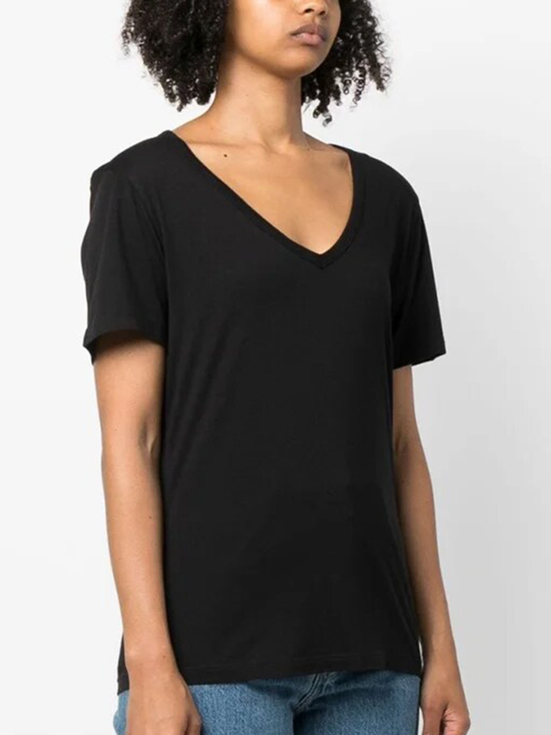 

COLOR CAPITAL Black Top
